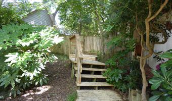 113 Hoop Pole Creek Dr, Atlantic Beach, NC 28512