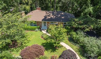 24 Woodcrest Rd, Asheville, NC 28804