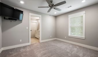 448 SW C St, Bentonville, AR 72712