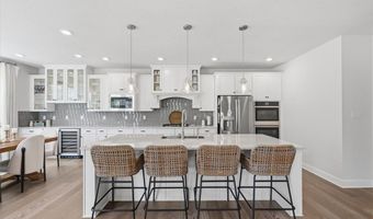 300 Crest Ln, Adams Twp., PA 16046