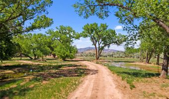20590 US Hwy 84, Abiquiu, NM 87510