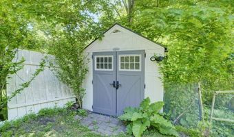 38 Orchard Dr, Alloway, NJ 07462