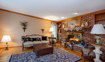 25047 W Palmer Ct, Antioch, IL 60002