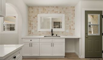 7523 Dalton Ave, Los Angeles, CA 90047