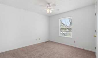 1036 Spanish Lake Dr, Avon, IN 46123