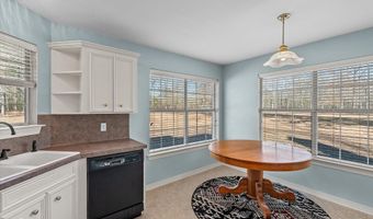 136 Scarborough Rd, Benton, LA 71006