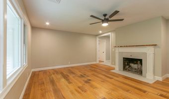 575 North St, Agawam, MA 01030