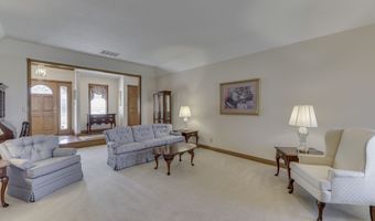 8896 Classic View Dr, Indianapolis, IN 46217