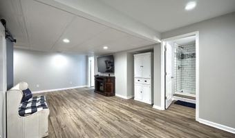 6 LOBELL Rd, Abbottstown, PA 17301