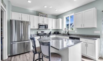 6 Hopper Ave, Barnegat, NJ 08005
