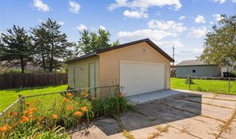 301 NW Arlan Dr, Ankeny, IA 50023