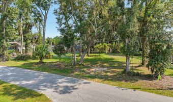 6114 Vaux Rd, Beaufort, SC 29906