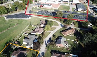 738 Sunset Dr, Bloomfield, IN 47424