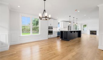55 Dolphin Ave, Jamestown, RI 02835