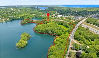 125 Woodruff Ave, Narragansett, RI 02882