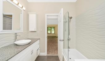 5914 BARBADOS Pl 202, Rockville, MD 20852