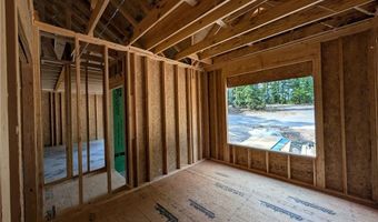 11 Staines Ln, Bella Vista, AR 72715