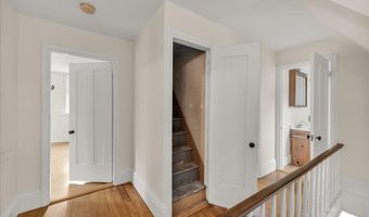 92 Cedar St, Belfast, ME 04915