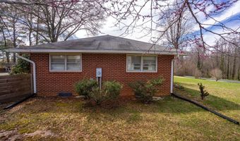 126 Maple St, Appomattox, VA 24522