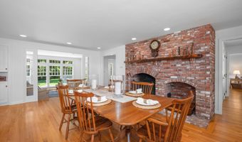91 Allyn Ln, Barnstable, MA 02630