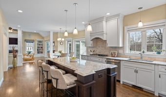 2 Starwood Xing, Andover, MA 01810