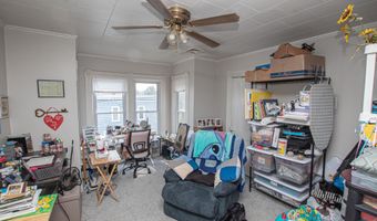 31 Dewitt St, Amsterdam, NY 12010