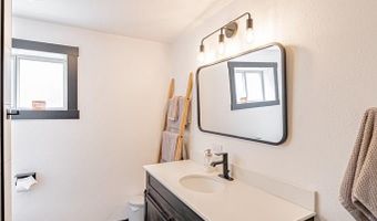 2039 Mckinzie Ave, Idaho Falls, ID 83404