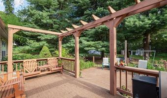 15 Oriole Ln, Alsace, PA 19606