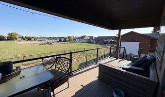 1524 Beechwood Dr, Aurora, NE 68818