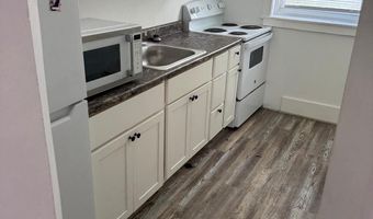 2752 N OPAL St, Philadelphia, PA 19132