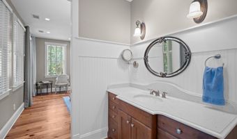 106 Coosaw Club Dr, Beaufort, SC 29907