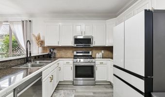 3306 Grassy Lake Dr, Baton Rouge, LA 70816