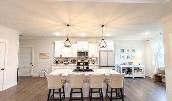 637 Berry Rd, Boiling Springs, SC 29316