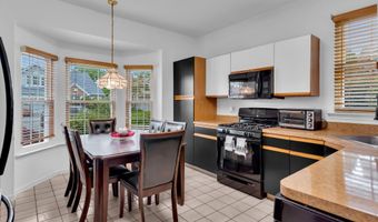 172 Sylvan Lake Blvd, Bayville, NJ 08721