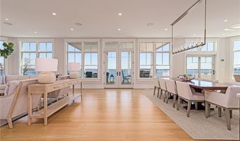 10 Coulter St, Jamestown, RI 02835