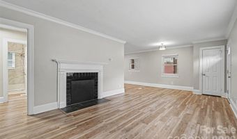 2728 Arnold Dr, Charlotte, NC 28205