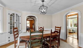 72 Kane Ave, Middletown, RI 02842