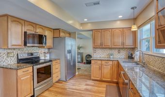1275 N FARMVIEW Dr, Dover, DE 19904