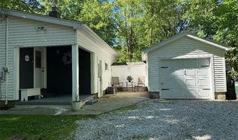 906 Dora Ln, Aurora, OH 44202