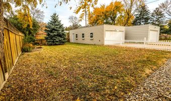 1220 N Washington St, Aberdeen, SD 57401