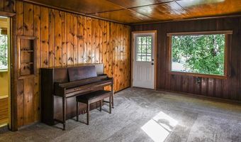 8882 Grand Ave, Beulah, CO 81023