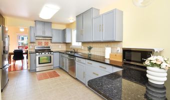 3240 Dunwoodie Rd, Ann Arbor, MI 48105