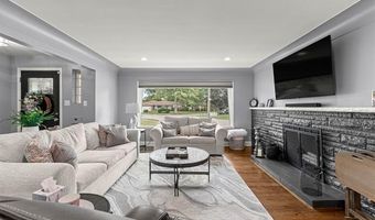 15823 Rose Dr, Allen Park, MI 48101