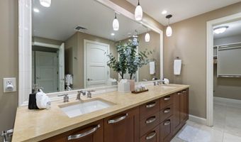 24 Hoolei Cir T-1, Kihei, HI 96753