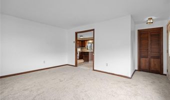 321 Beckwith St, Cranston, RI 02910