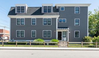 20 E Bowery St 1A, Newport, RI 02840