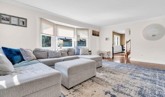 728 Neptune Ave, Beachwood, NJ 08722