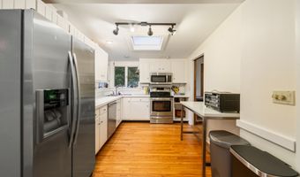 58 W Redding Rd, Danbury, CT 06810