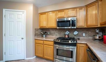 1012 VALLEY VIEW Dr, Bloomfield, NM 87413