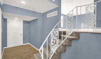 826 Yorkshire Rd, Anderson, IN 46012